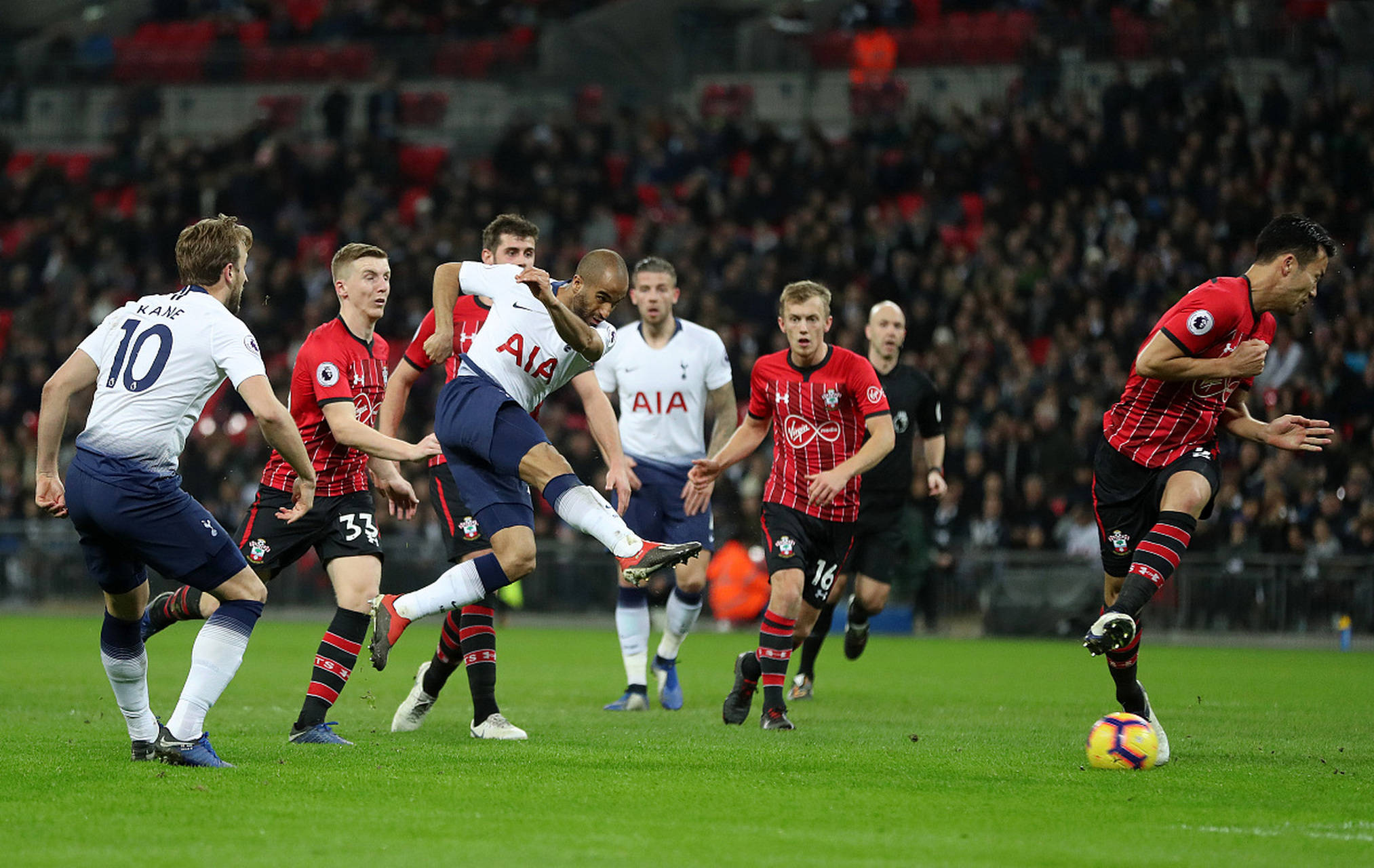 凭借其突破 凭借其突破